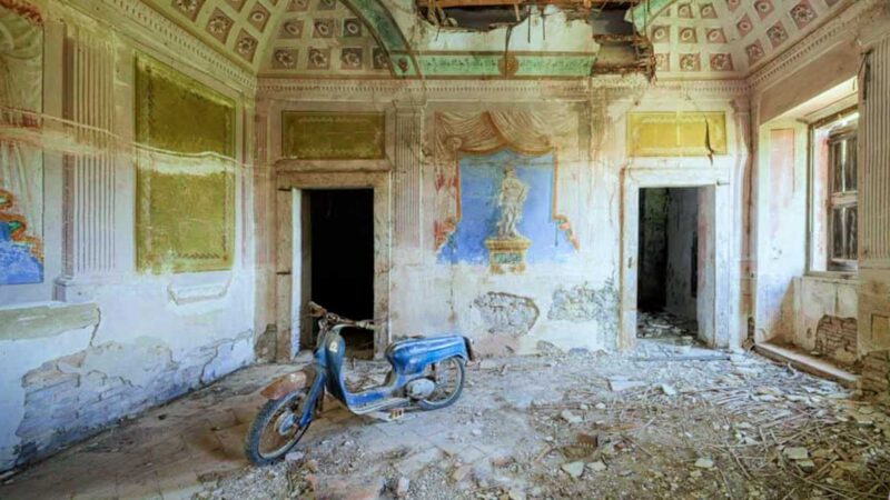 Foto-Villa-abbandonata-Villa-Vespa-Villa-Lambretta-Urbex-Italia ...